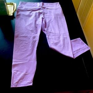 Fabletics Define High-Waisted 7/8 Legging